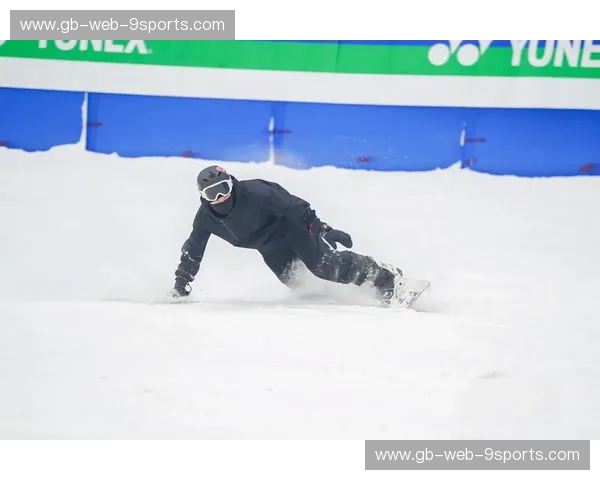 单板滑雪训练计划：从新手到炫技的系统进阶